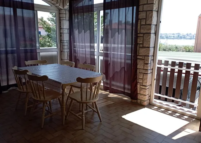 Sole Appartement Karigador